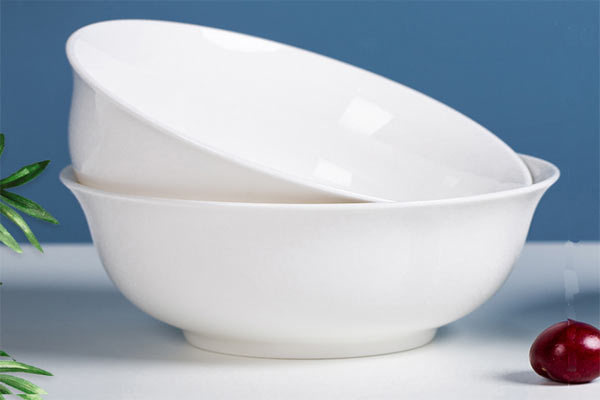 光泽度仪测量陶瓷碗的光泽度